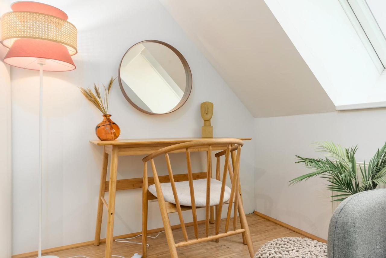 Penthouse, 3 Separate Bedrooms, 2 Min To U6 Nussdorfer Strasse Apartment Wien